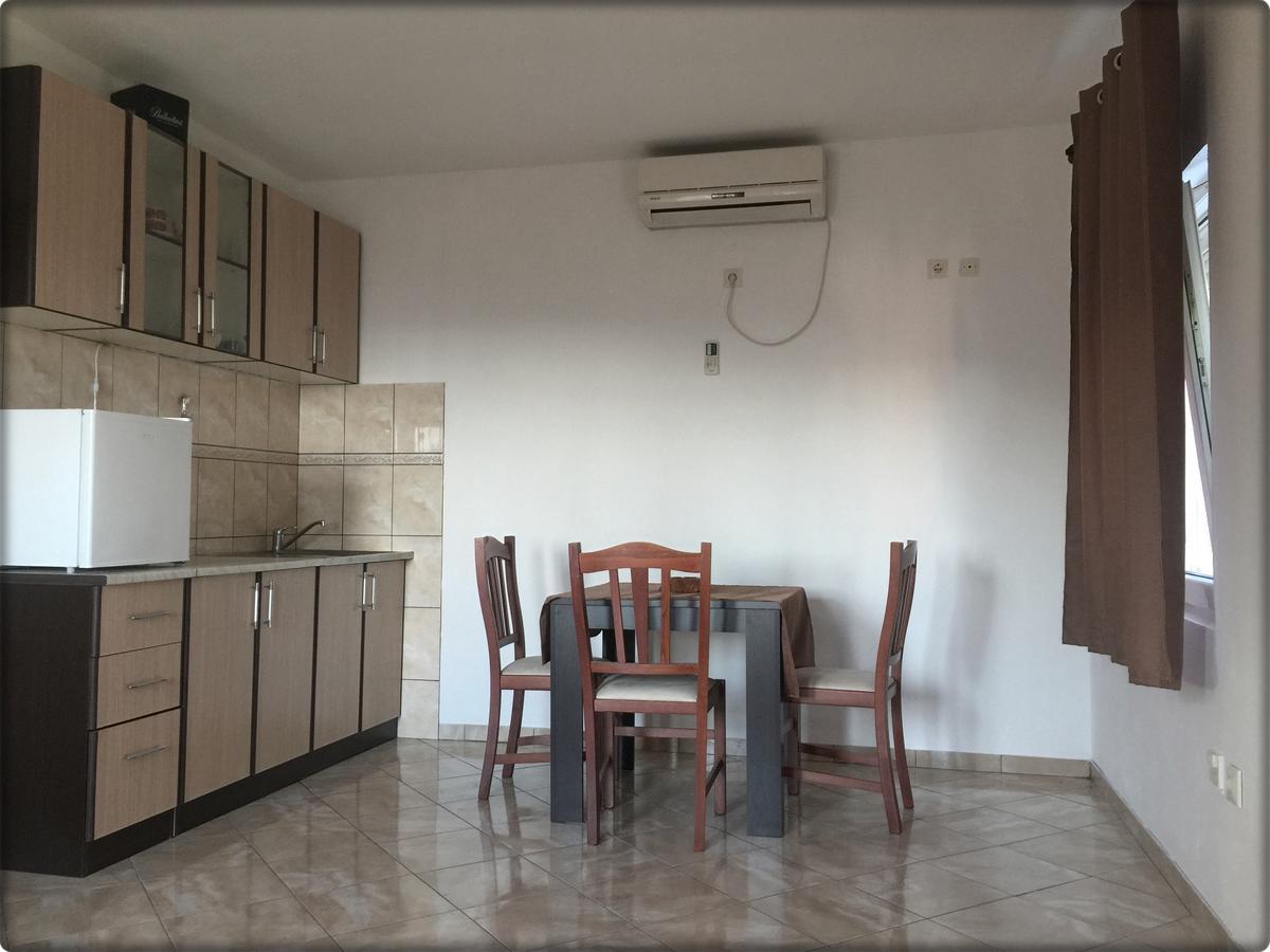 Apartmani Labovic ブドヴァ エクステリア 写真